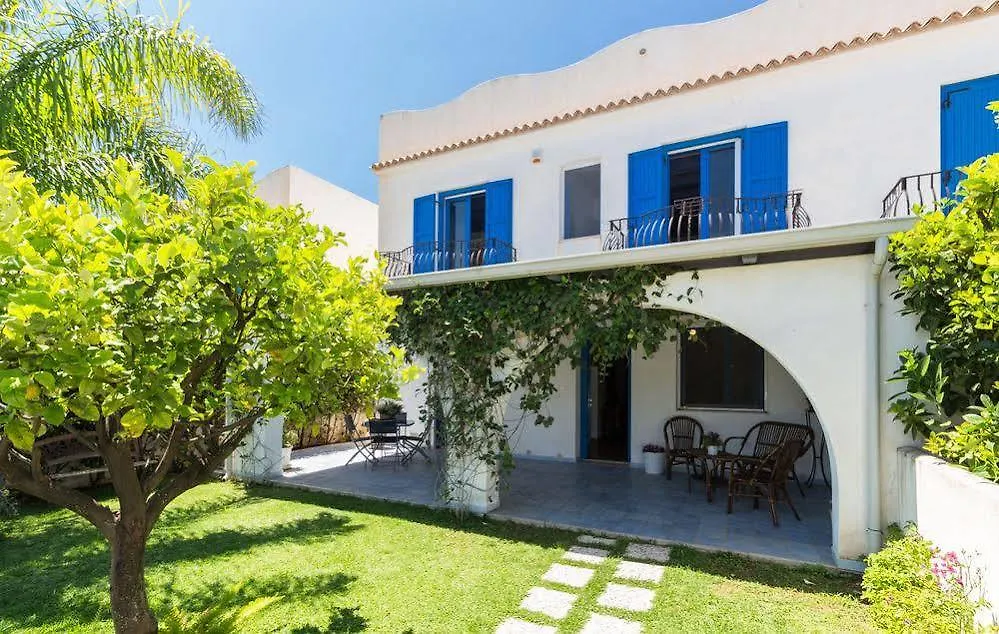 Villa Oliana مارينا دي راغوزا