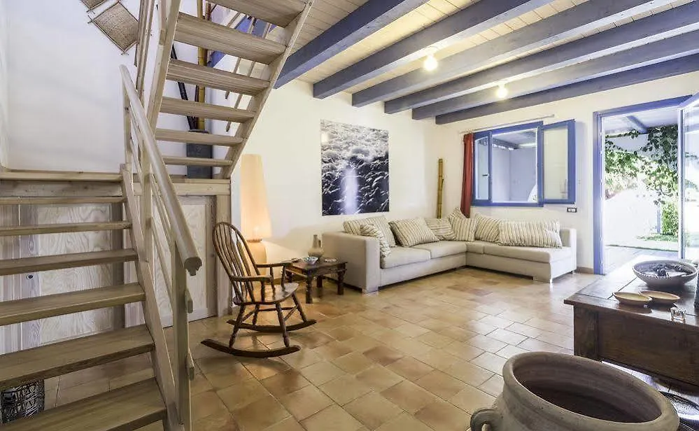 Villa Oliana مارينا دي راغوزا